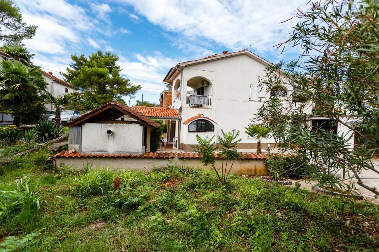 Apartmani Mili مالينسكا المظهر الخارجي الصورة